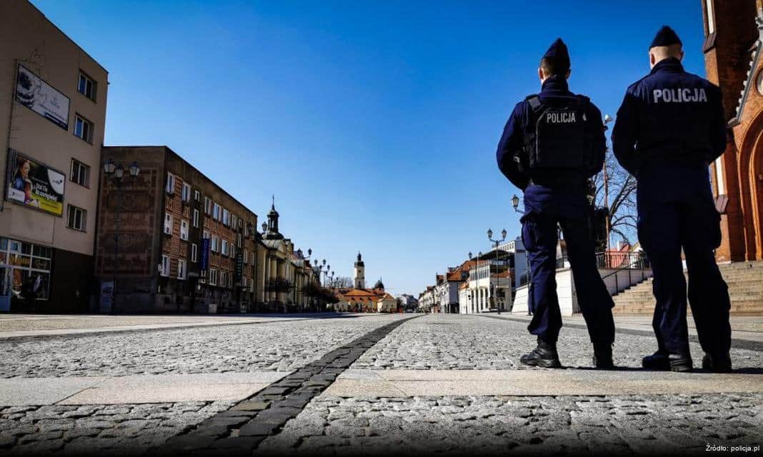 Niebezpieczne zdarzenie drogowe na ekspresówce w Wilkołazie