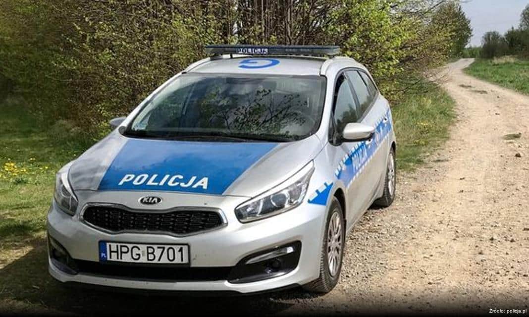 Bezpieczeństwo w szkole – spotkanie policjantów z uczniami w Woli Zadybskiej